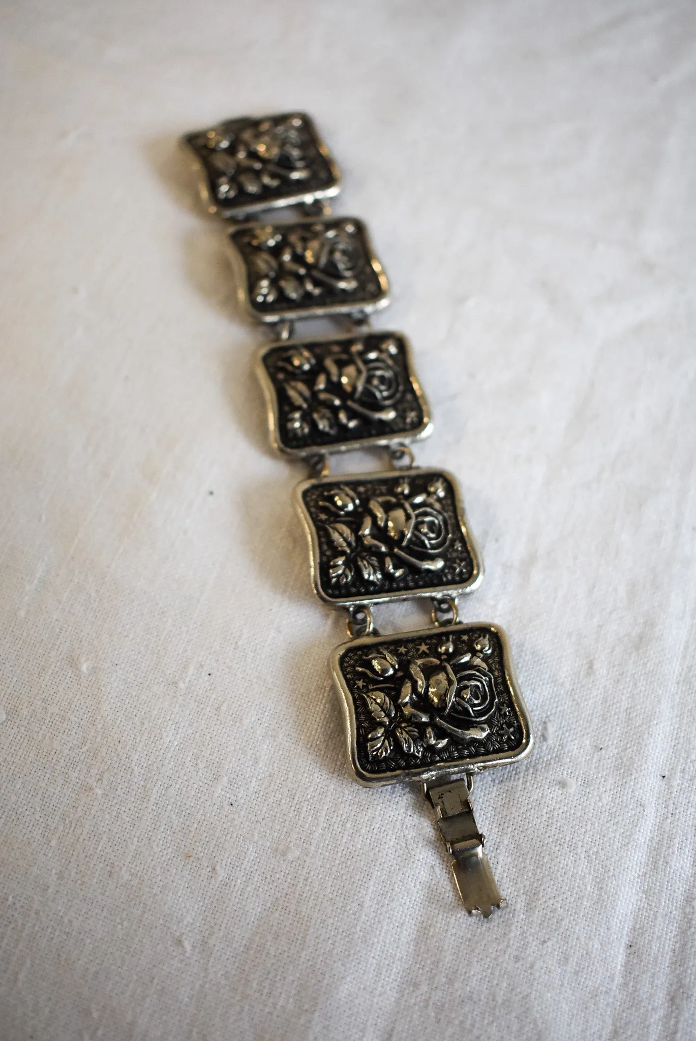 Chunky rose bracelet