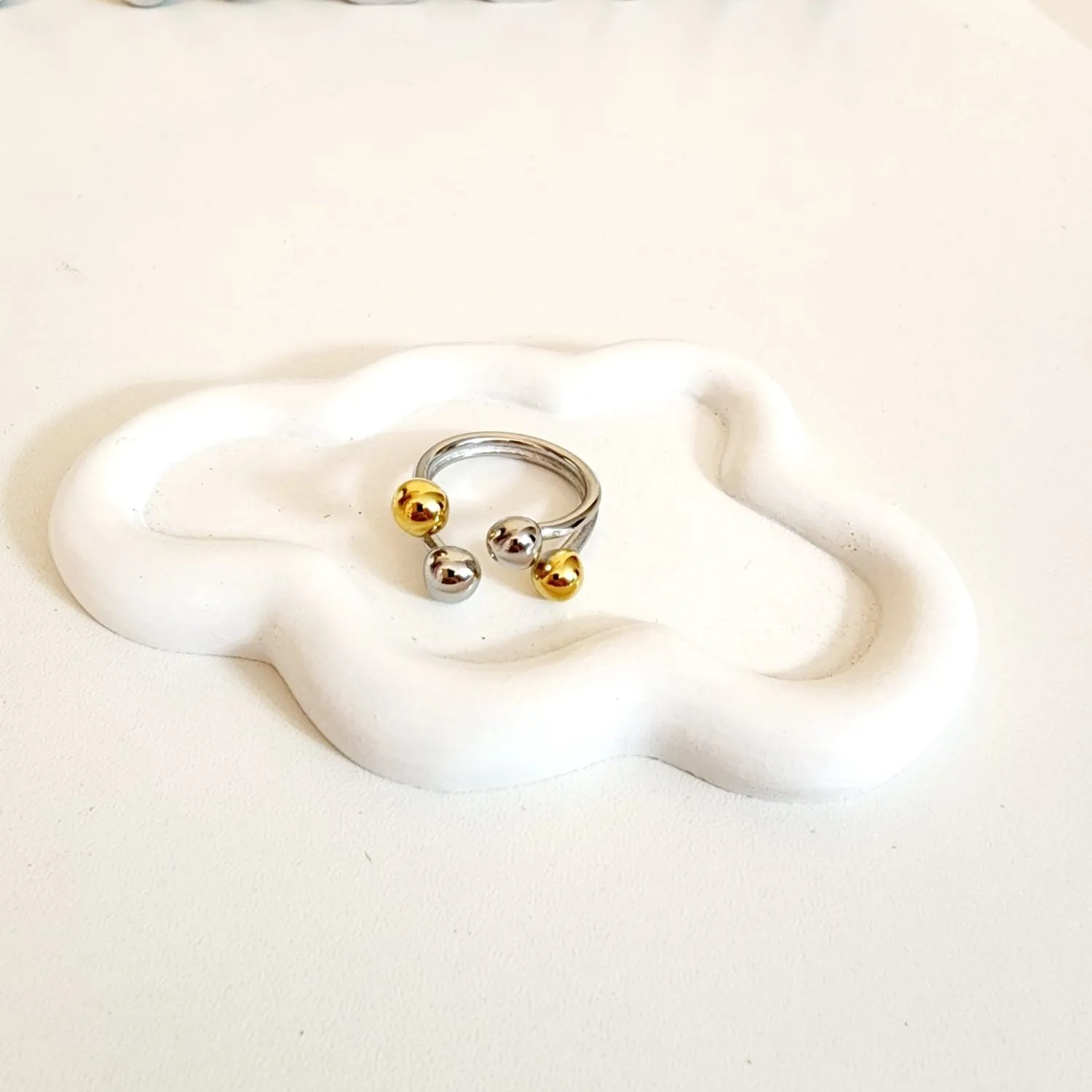Dots Party Two tone Ring