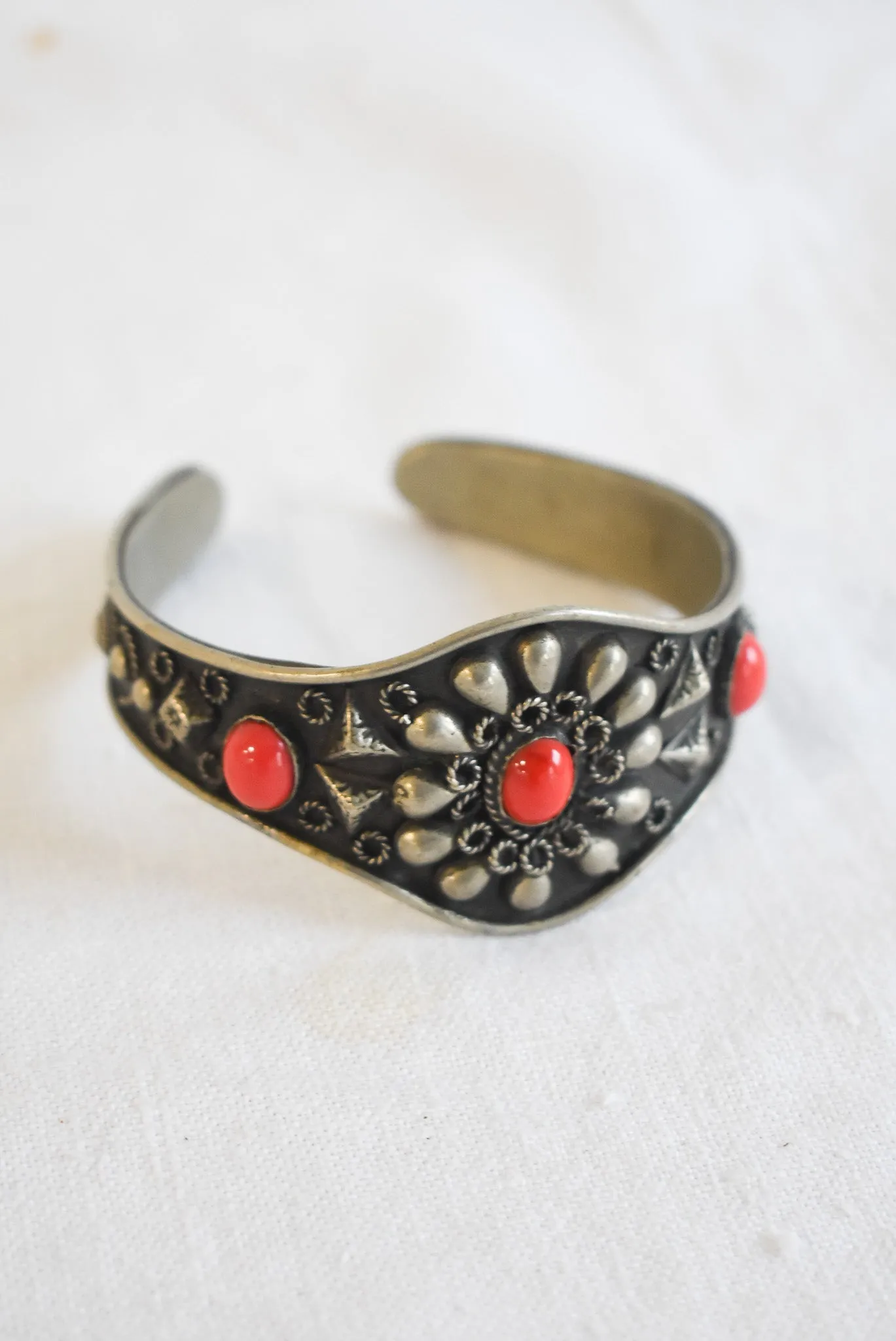 Regal red beaded arm band